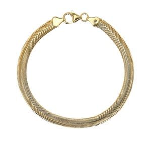 Woman’s Gold Necklace